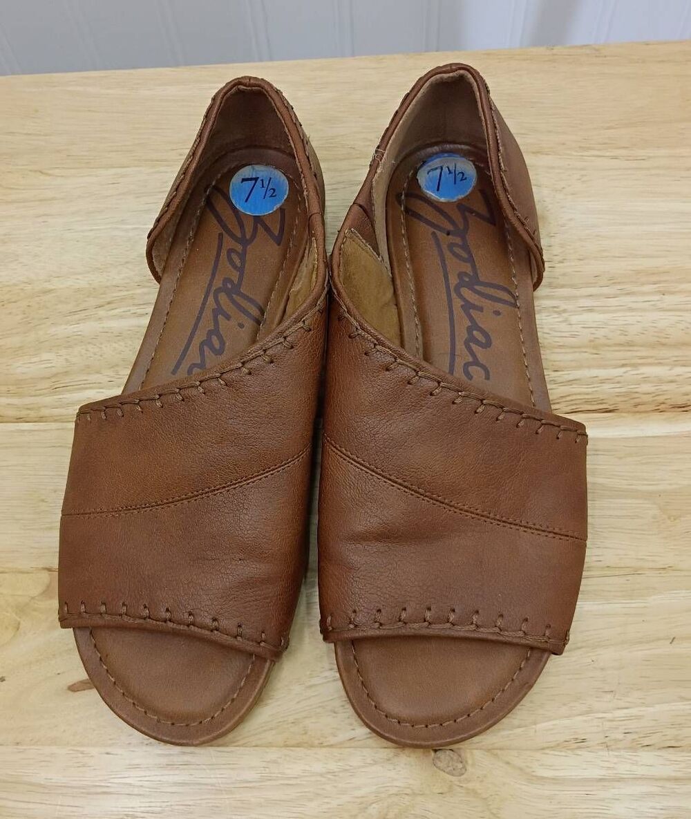 Zodiac brown sandals size 7.5